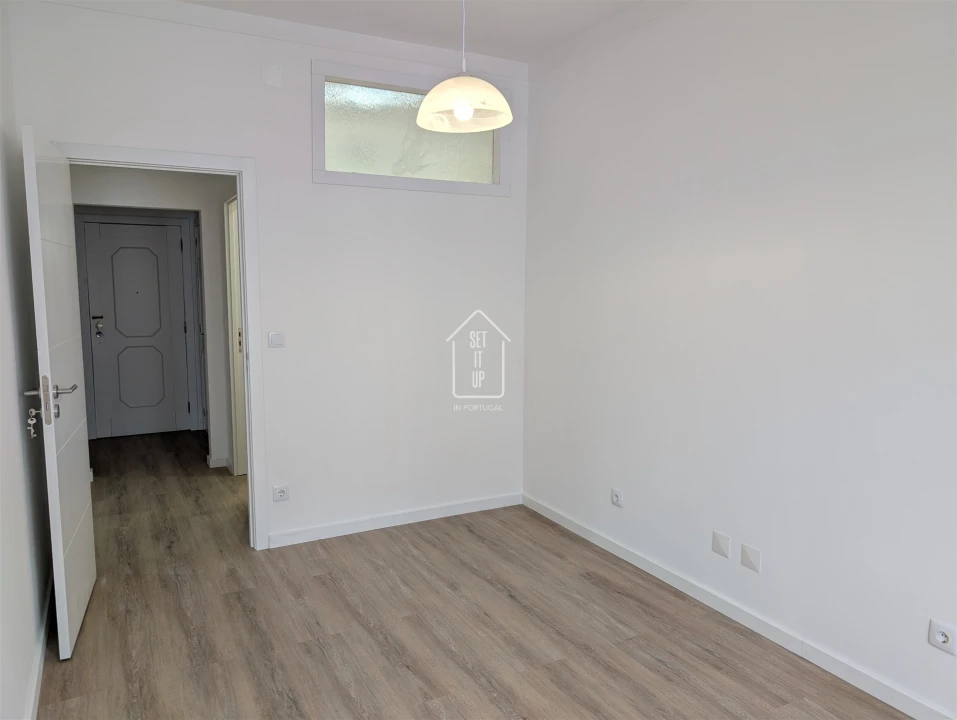 Apartamento T1 para Venda em Bonfim Foto 7