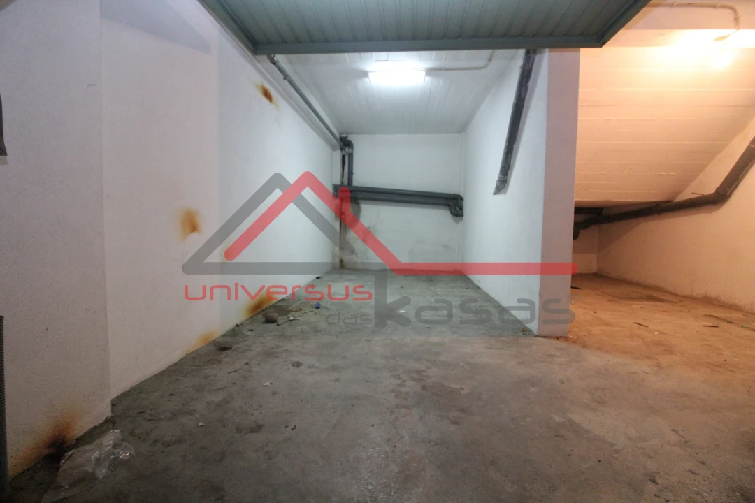Garagem para Venda em União das Freguesias de Setúbal Foto 3
