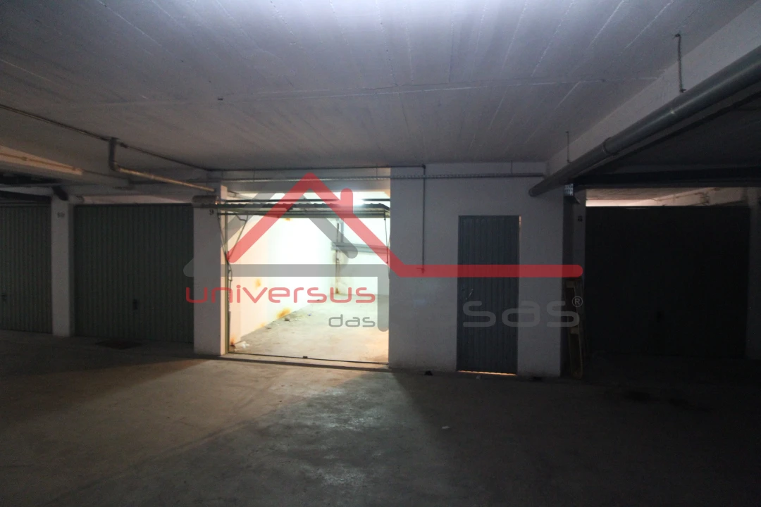 Garagem para Venda em União das Freguesias de Setúbal Foto 4