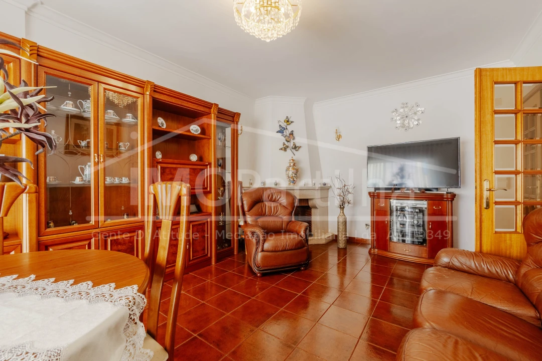 Apartamento T1 para Venda em Massamá e Monte Abraão Foto 4