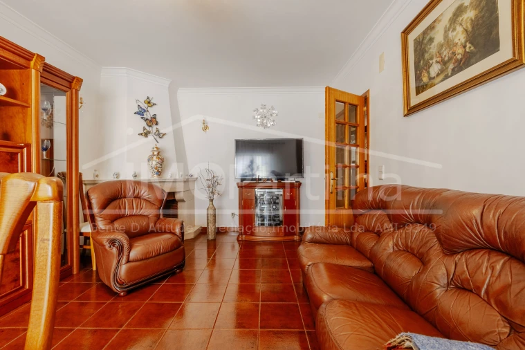 Apartamento T1 para Venda em Massamá e Monte Abraão Foto 5