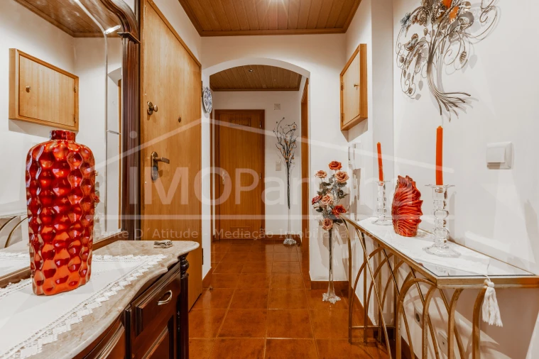 Apartamento T1 para Venda em Massamá e Monte Abraão Foto 17