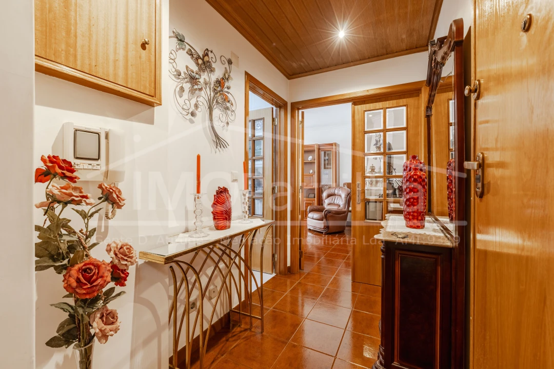 Apartamento T1 para Venda em Massamá e Monte Abraão Foto 14