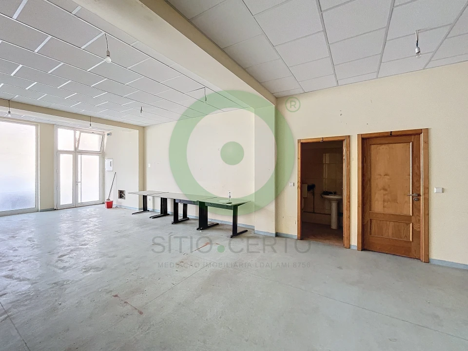 Loja para Venda em Valpaços e Sanfins Foto 1