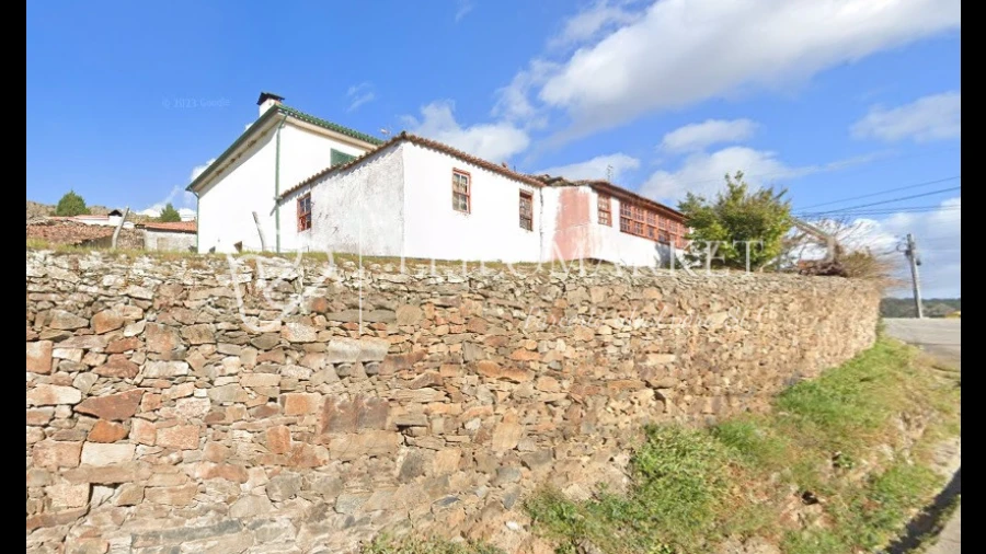 Moradia para Venda em São Pedro de Veiga de Lila