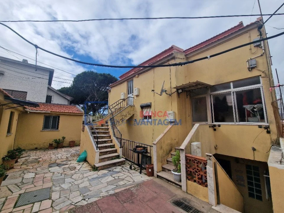 Prédio para Venda em Alcabideche Foto 1