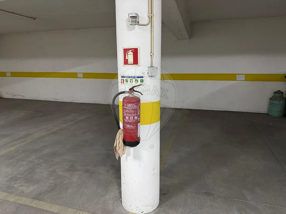 Garagem para Venda em Alto do Seixalinho, Santo André e Verderena Foto 8