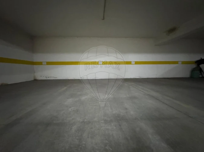 Garagem para Venda em Alto do Seixalinho, Santo André e Verderena Foto 3