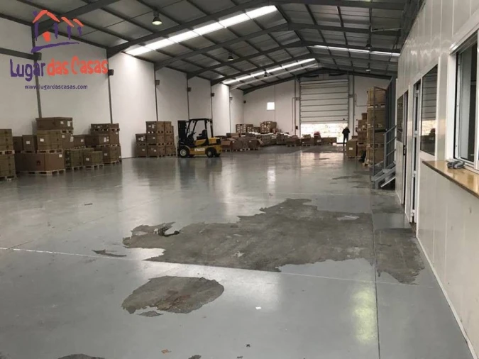 Armazém para Arrendamento em Campo Foto 1