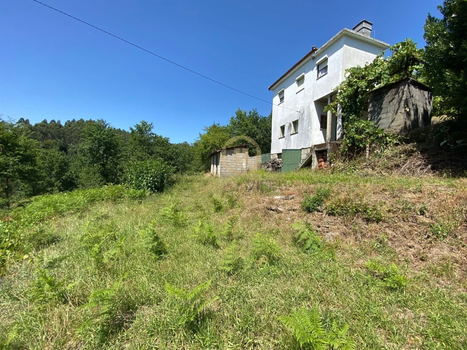 Moradia T3 para Venda em Sul Foto 24