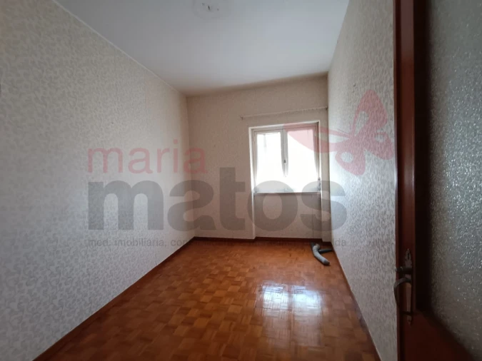 Prédio para Venda em Peniche Foto 29