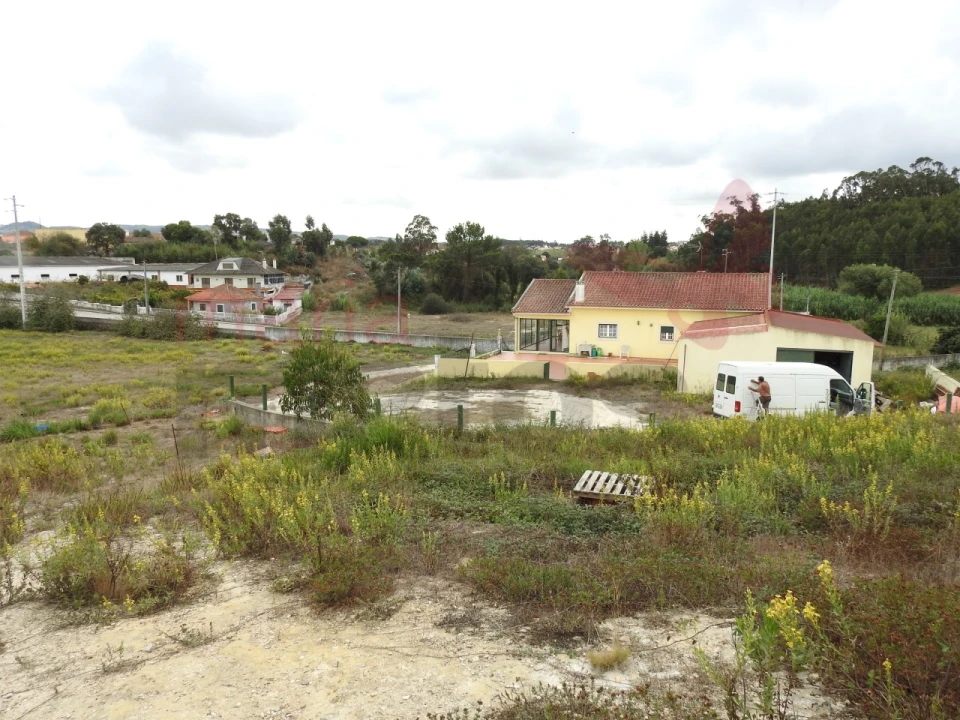 Terreno para Venda em Ramalhal Foto 2