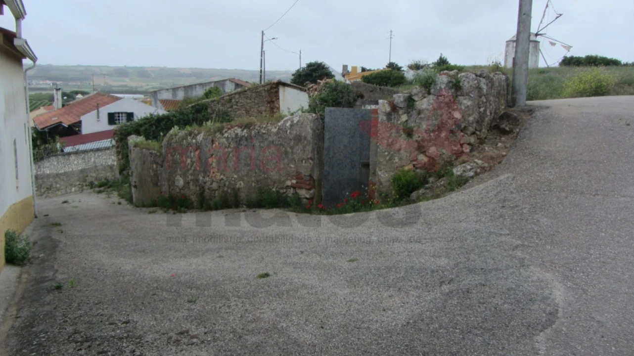 Terreno para Venda em São Bartolomeu dos Galegos e Moledo Foto 9