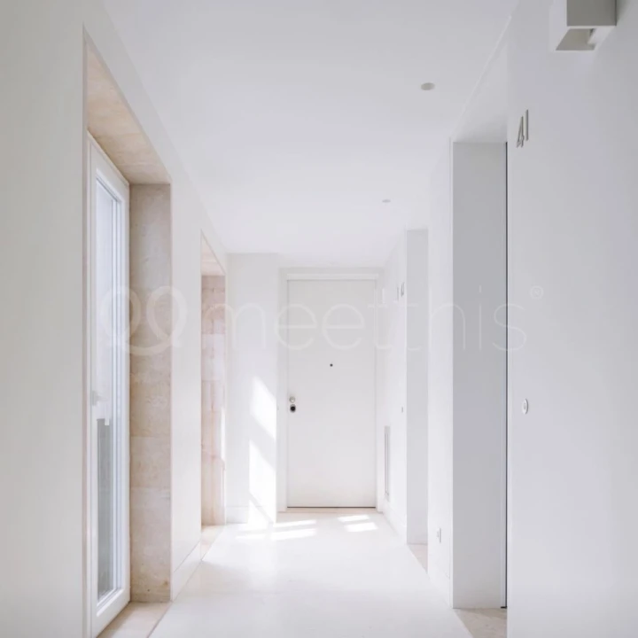 Apartamento T2 para Venda em Santa Maria Maior Foto 4