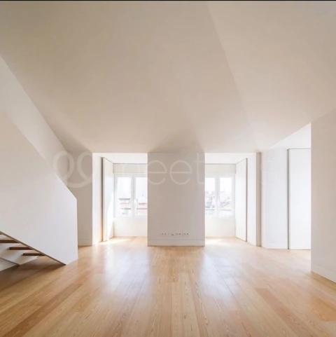 Apartamento T2 para Venda em Santa Maria Maior