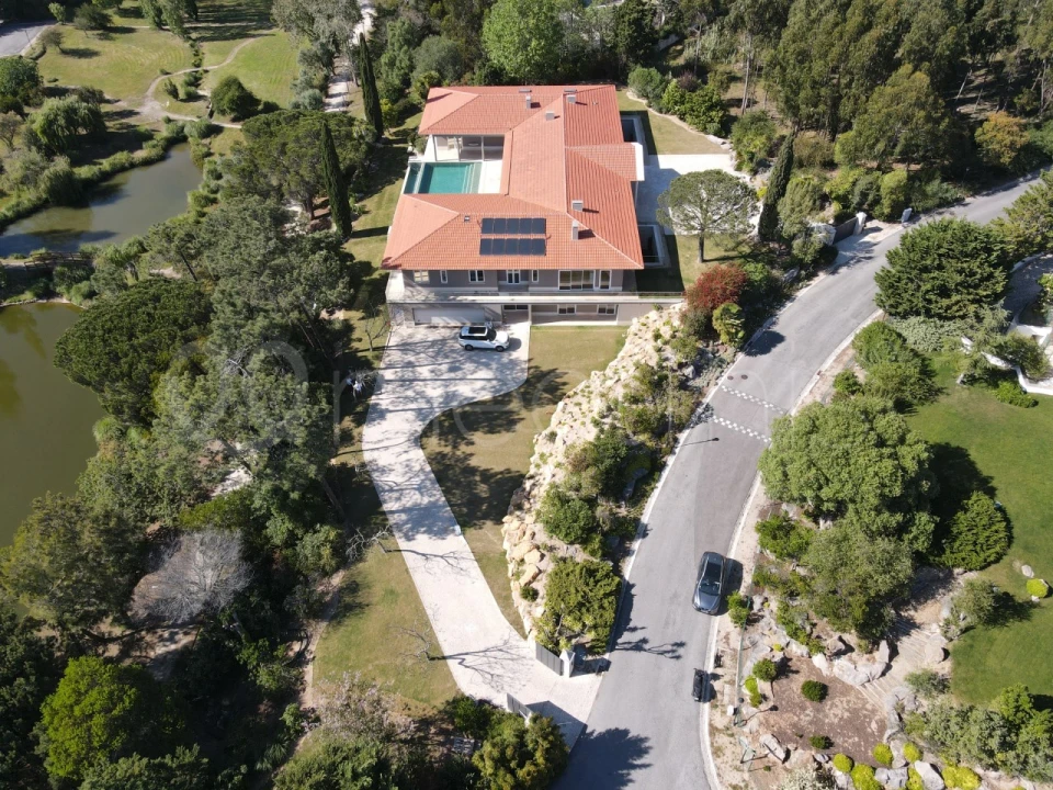 Moradia T9 para Venda em Alcabideche Foto 54