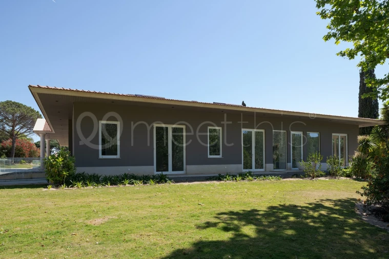 Moradia T9 para Venda em Alcabideche Foto 7