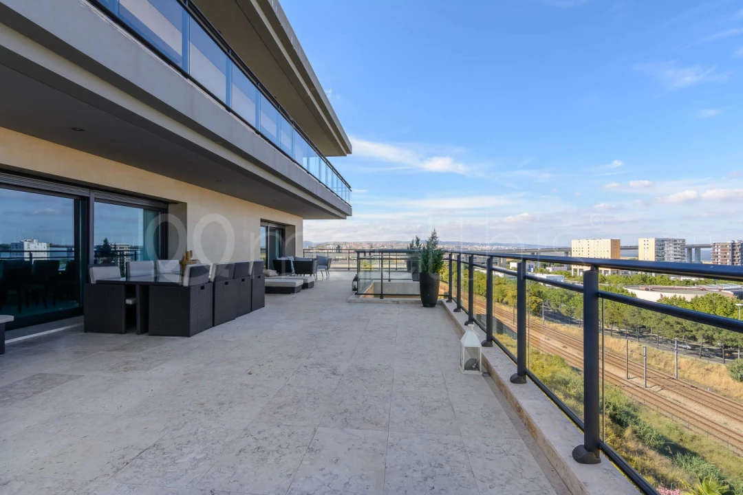Apartamento T7 para Venda em Parque das Nações Foto 20