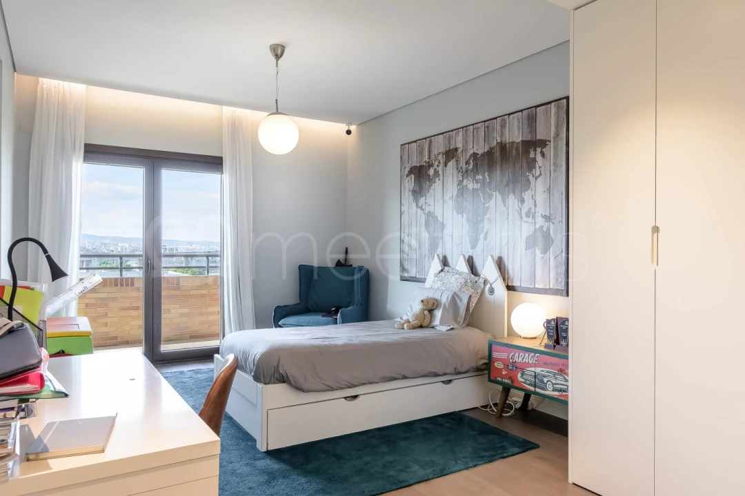 Apartamento T7 para Venda em Parque das Nações Foto 32