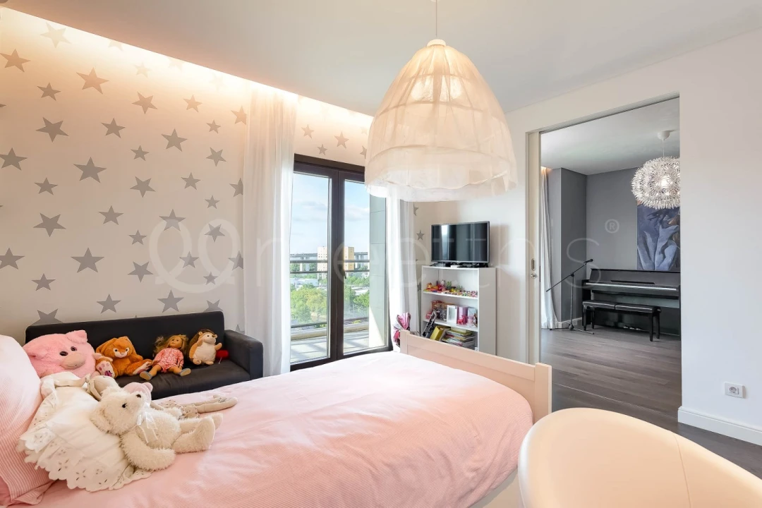 Apartamento T7 para Venda em Parque das Nações Foto 37