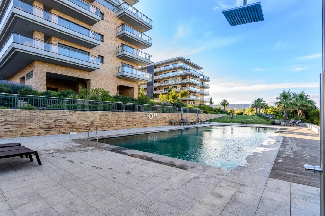 Apartamento T7 para Venda em Parque das Nações Foto 40