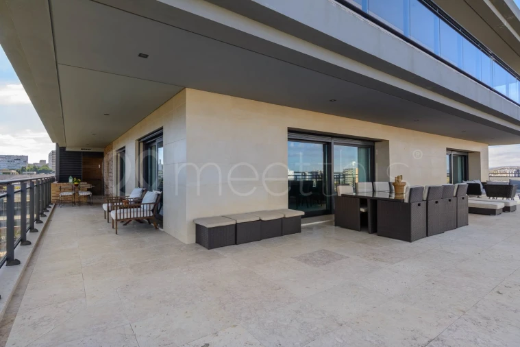 Apartamento T7 para Venda em Parque das Nações Foto 19