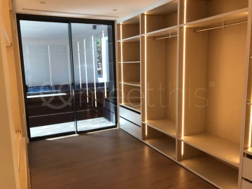 Moradia T6 para Venda em Charneca de Caparica e Sobreda