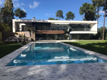 Moradia T6 para Venda em Charneca de Caparica e Sobreda