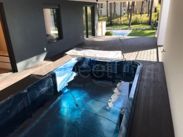 Moradia T6 para Venda em Charneca de Caparica e Sobreda