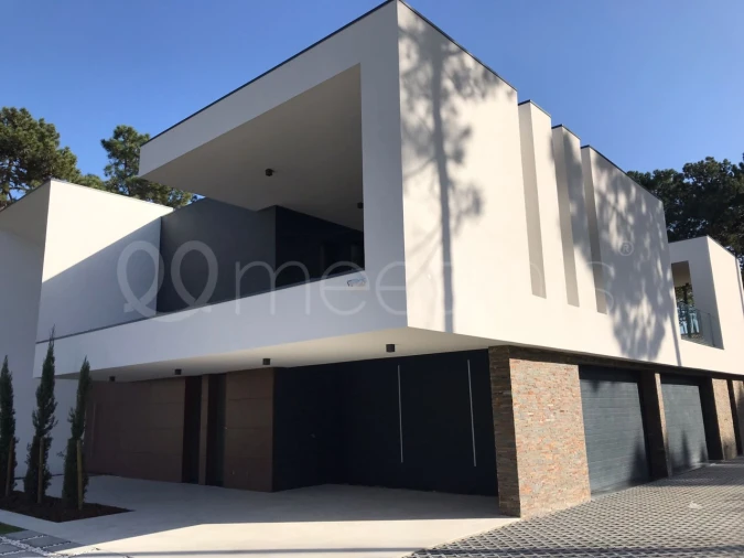 Moradia T6 para Venda em Charneca de Caparica e Sobreda Foto 3