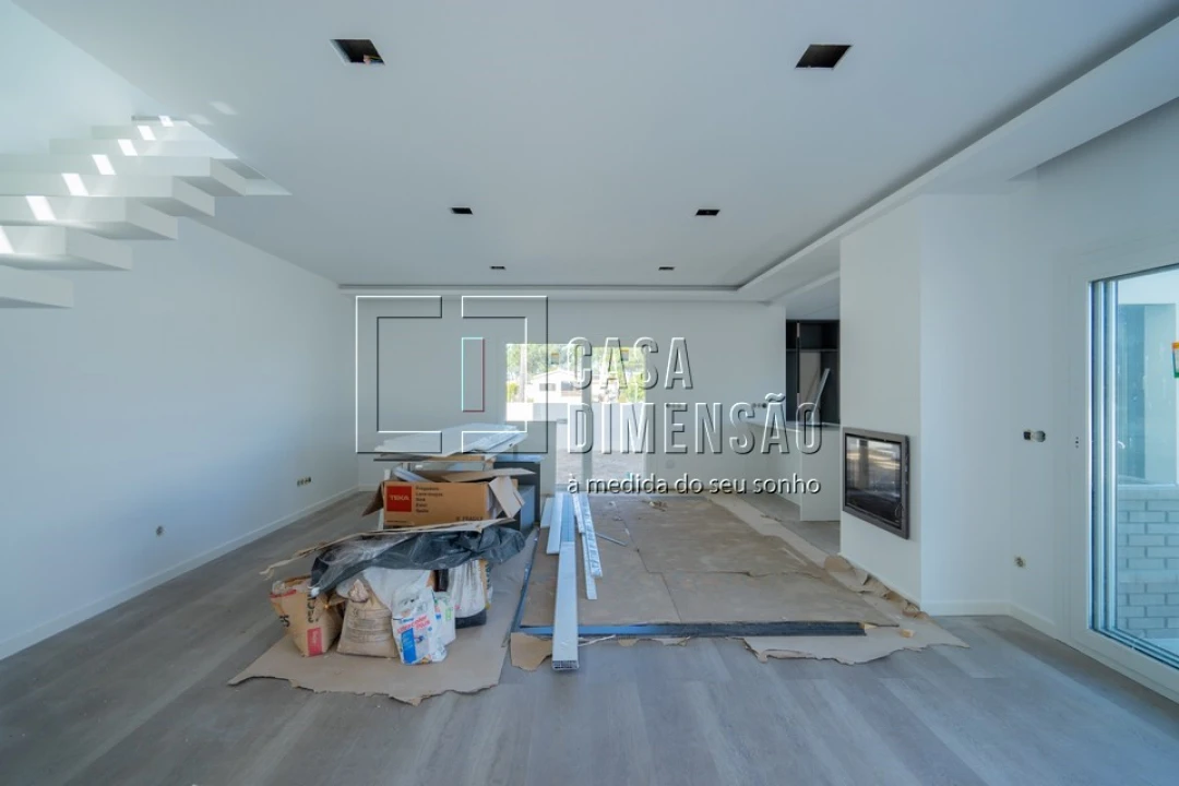 Moradia T4 para Venda em Charneca de Caparica e Sobreda Foto 8