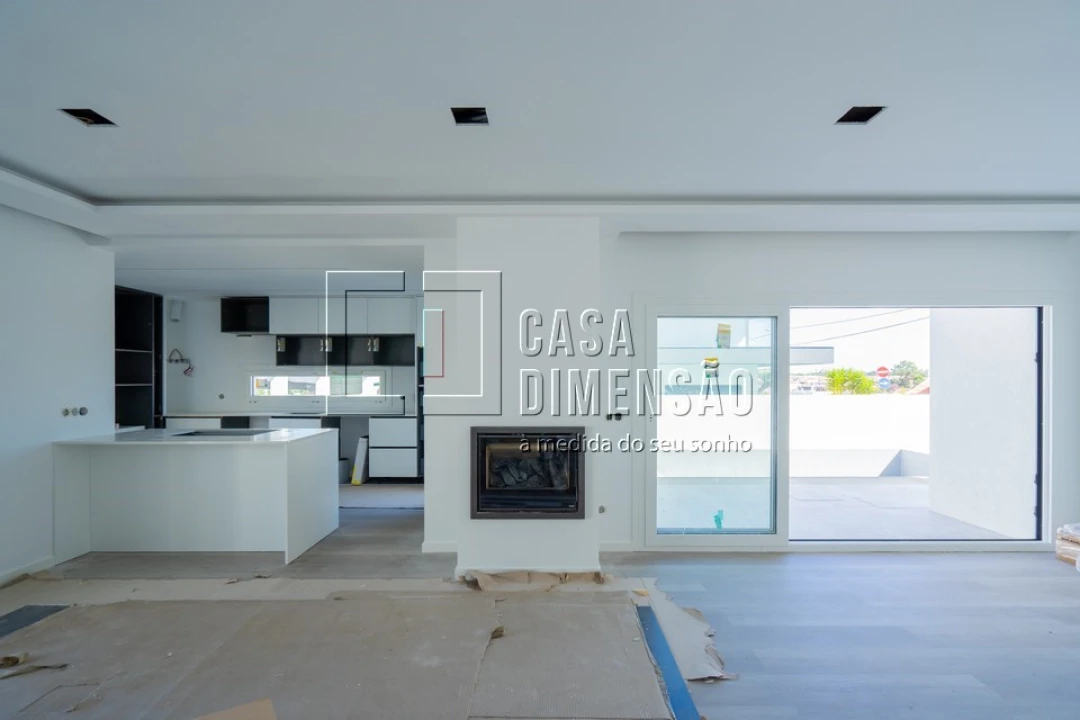 Moradia T4 para Venda em Charneca de Caparica e Sobreda Foto 11