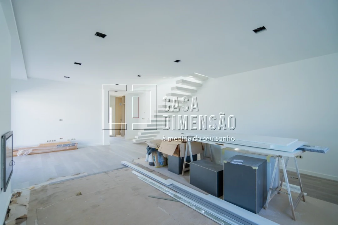 Moradia T4 para Venda em Charneca de Caparica e Sobreda Foto 14