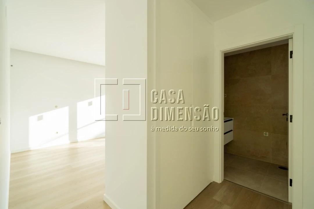 Moradia T4 para Venda em Charneca de Caparica e Sobreda Foto 30