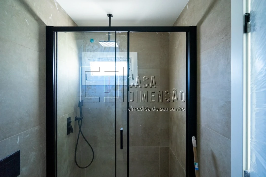 Moradia T4 para Venda em Charneca de Caparica e Sobreda Foto 37