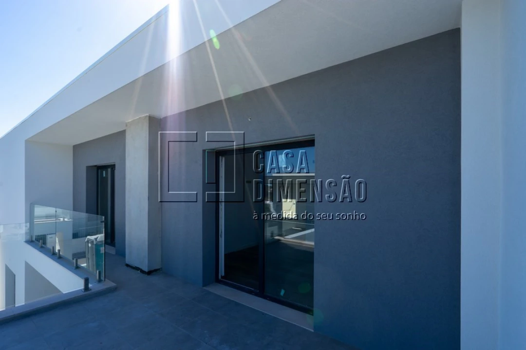 Moradia T4 para Venda em Charneca de Caparica e Sobreda Foto 46