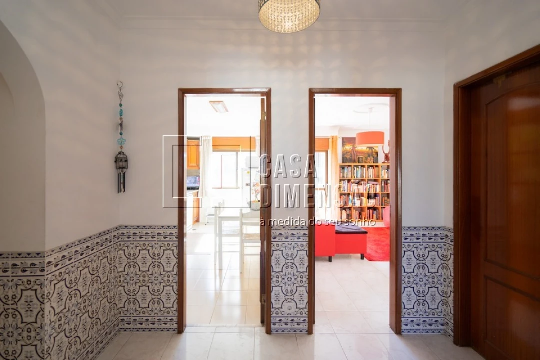 Apartamento T2 para Venda em Venteira Foto 6