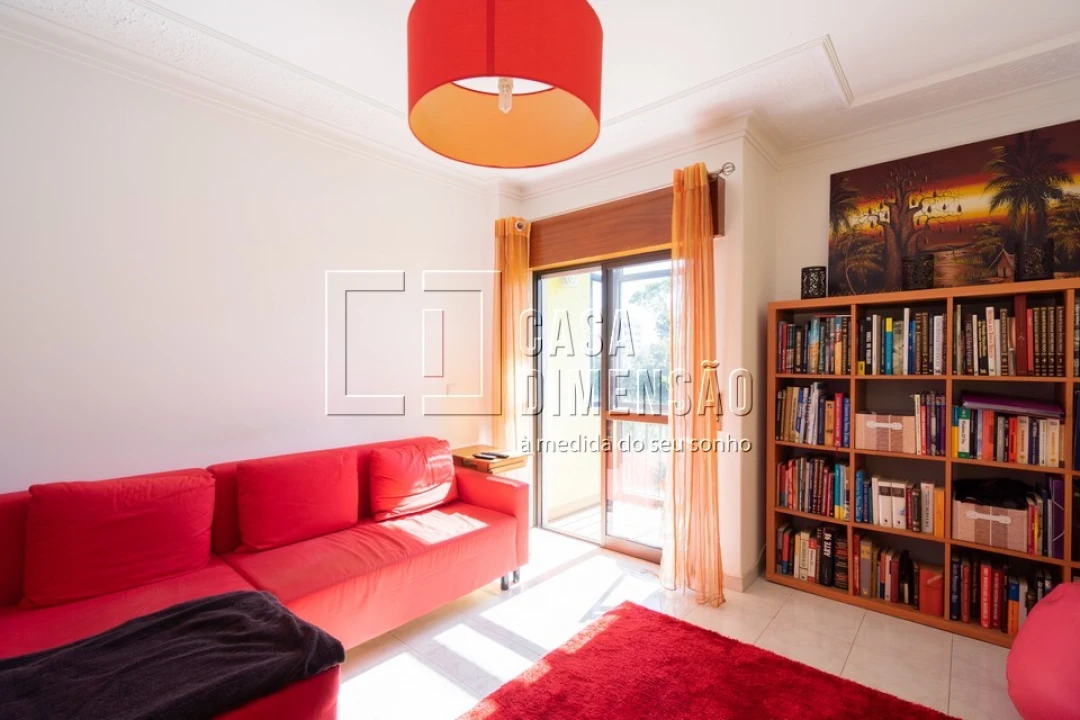 Apartamento T2 para Venda em Venteira Foto 8