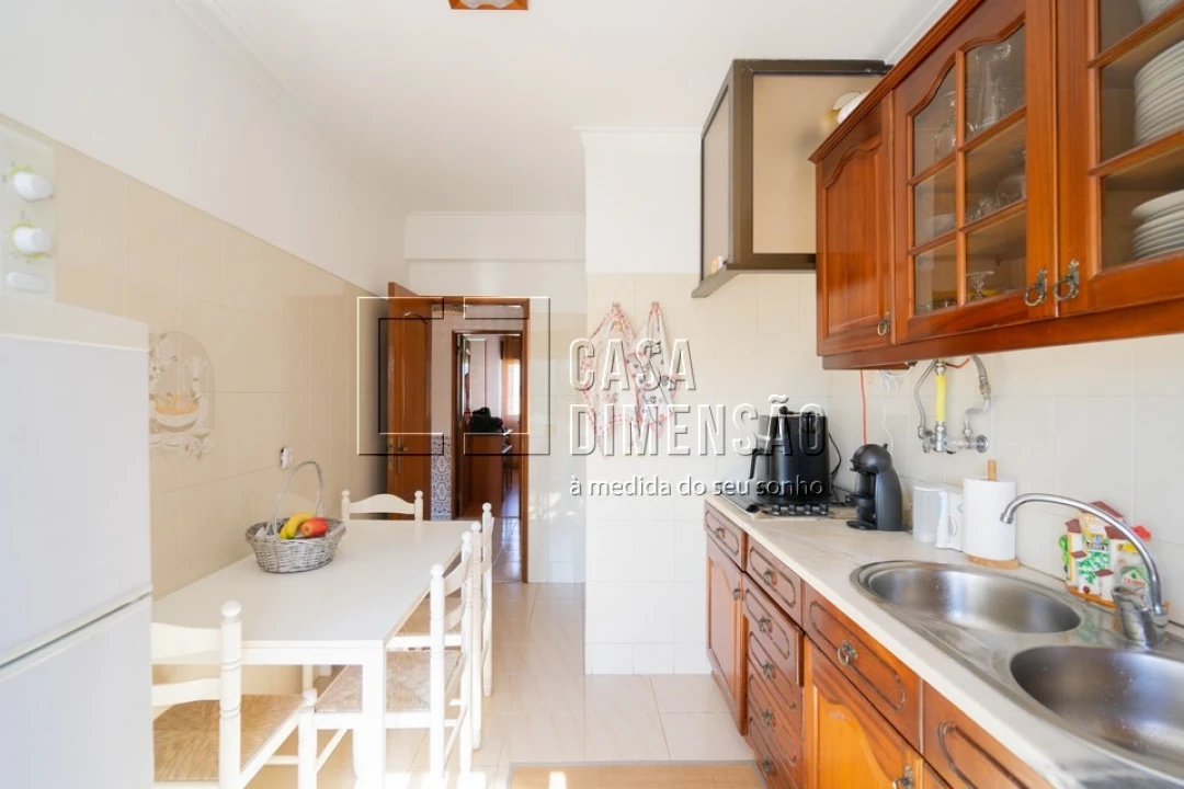 Apartamento T2 para Venda em Venteira Foto 17