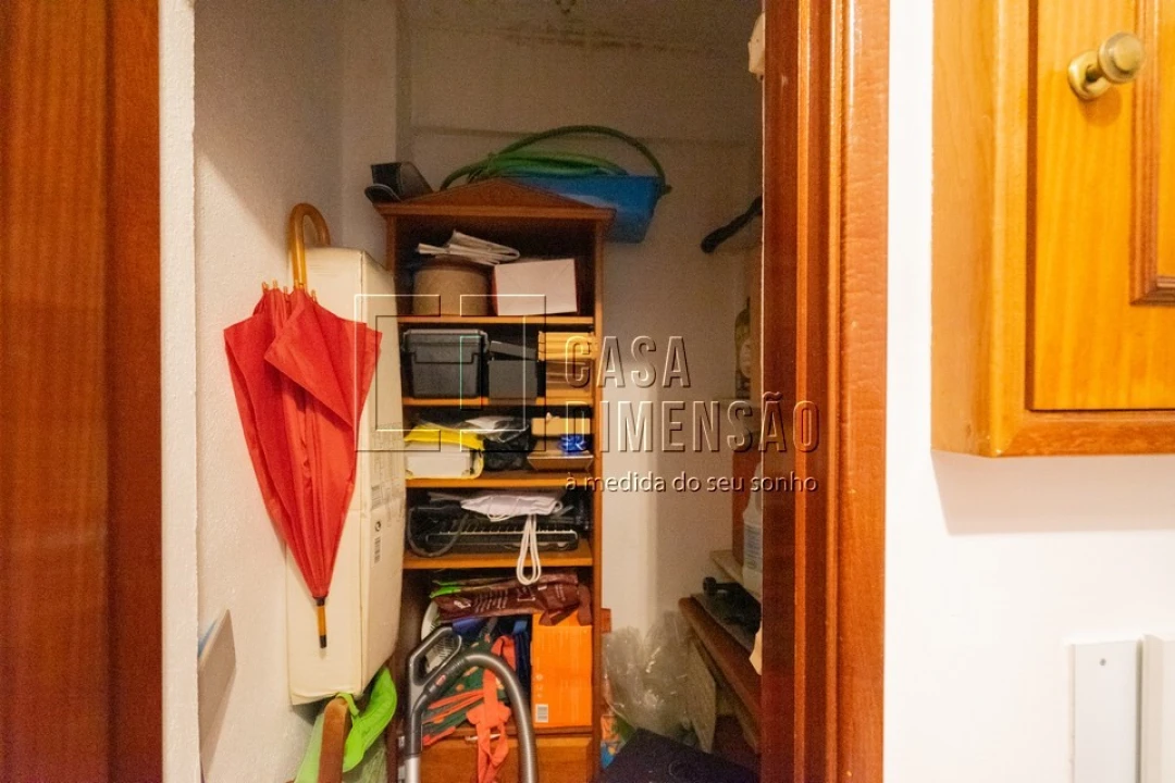 Apartamento T2 para Venda em Venteira Foto 18
