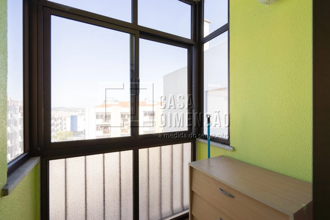 Apartamento T2 para Venda em Venteira Foto 25
