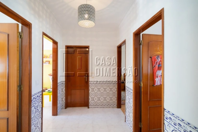 Apartamento T2 para Venda em Venteira Foto 4