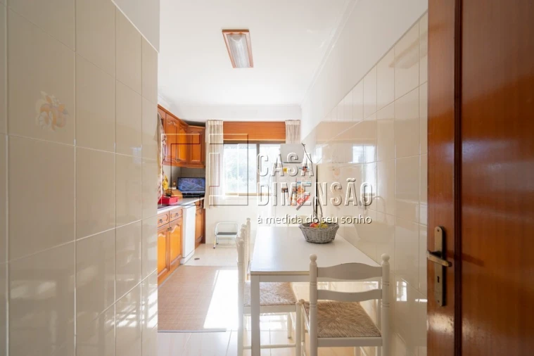 Apartamento T2 para Venda em Venteira Foto 14