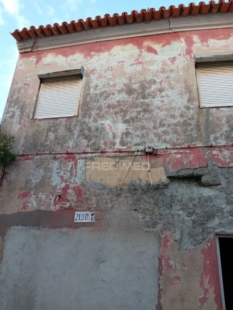 Moradia T3 para Venda em Esgueira