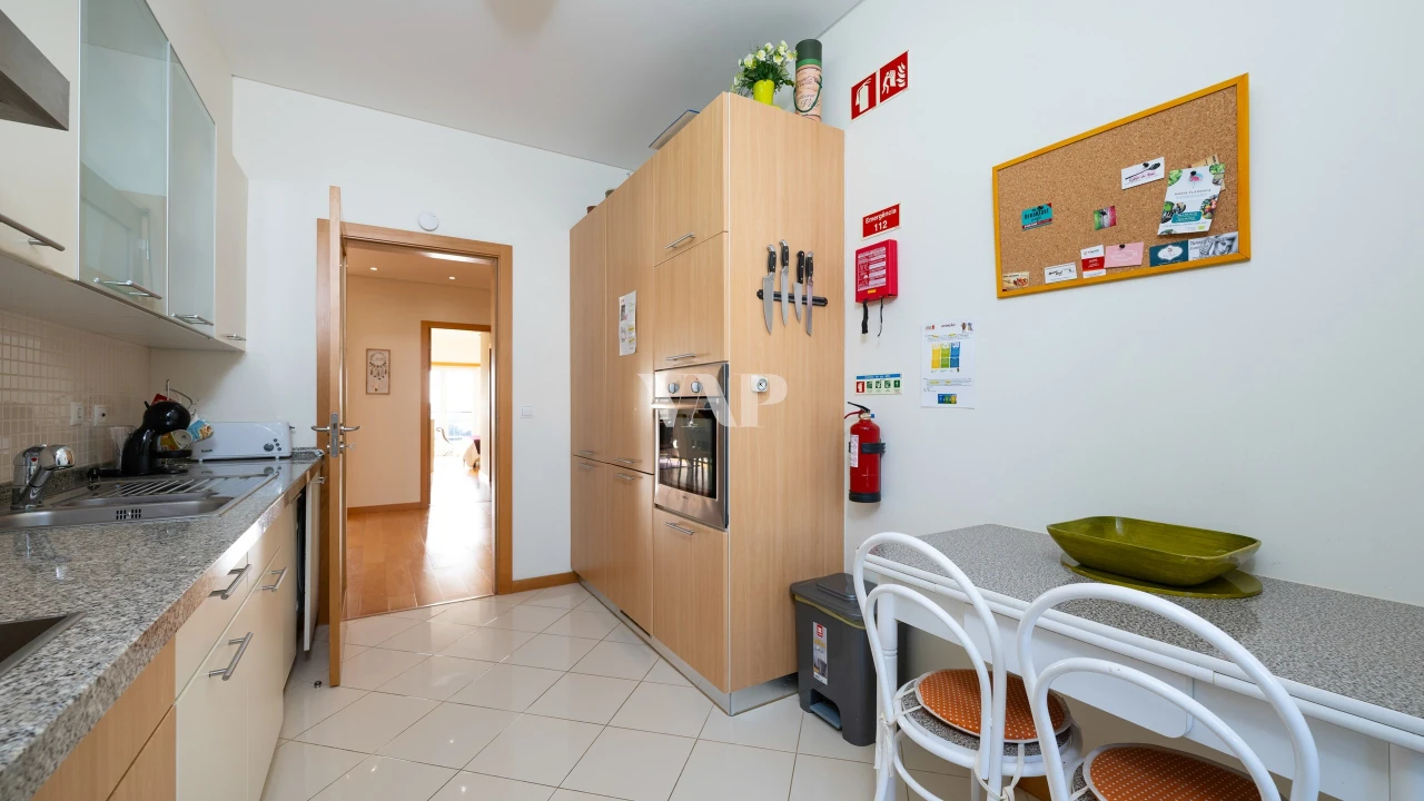 Apartamento T2 para Venda em Quarteira Foto 13