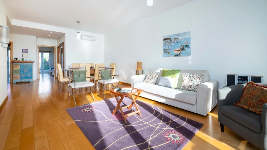 Apartamento T2 para Venda em Quarteira Foto 12