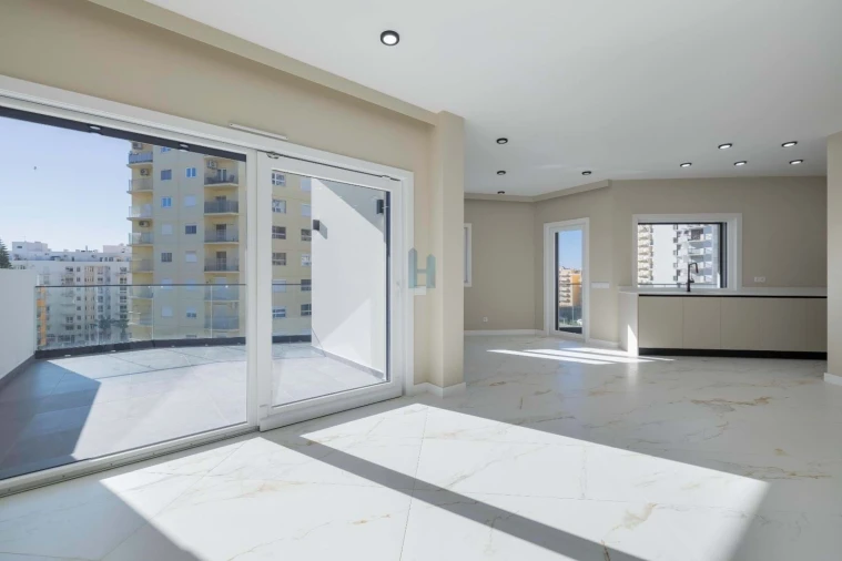 Apartamento T2 para Venda em Armação de Pera Foto 7