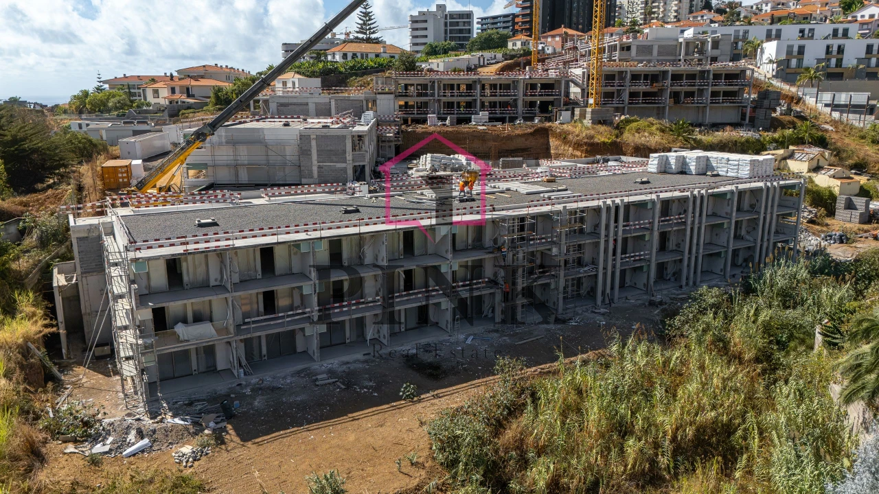 Apartamento T1 para Venda em São Martinho Foto 20