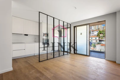 Apartamento T1 para Venda em São Martinho