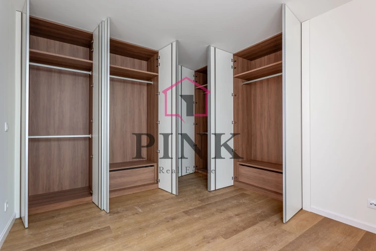 Apartamento T1 para Venda em São Martinho Foto 9